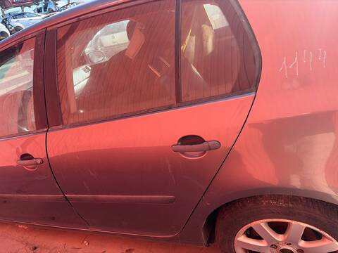 Foto 2ª: Puerta Trasera Izquierda Volkswagen Golf BKD (2003)