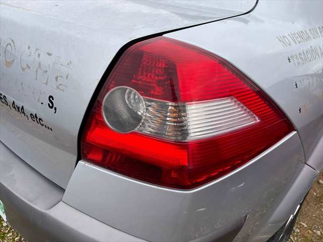 Foto 2ª: Piloto Trasero Derecho Renault Megane 1.5 DCI 100cv [K9K728] (2004)