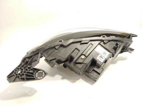 Foto 4ª: Faro Izquierdo Opel Corsa 1.2 68) 101CV 74KW