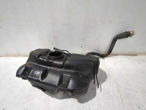 Foto 3ª: Deposito de Combustible Peugeot 107 1.4 HDI 54CV [8HT (DV4TD)] (2005)