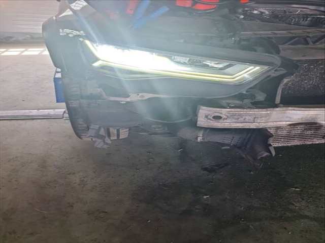 Foto 2ª: Faro Derecho Audi A6 3.0 TDI ADVANCED EDITION 272CV 200KW (2016)