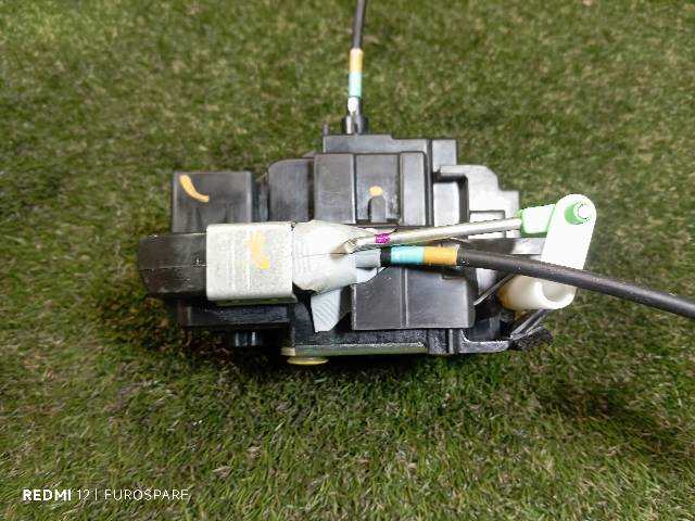 Foto 3ª: Cerradura Puerta Delantera Izquierda Nissan Navara 2.3 TD D23 [YS23] (2018)