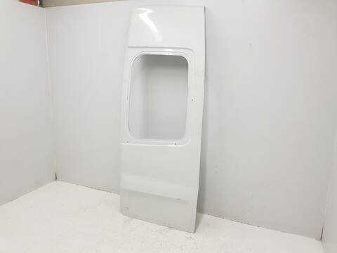 Foto 2ª: Puerta Trasera Derecha Renault Trafic PASSENGER L2H1 29T 8 PLAZAS) LARGO (2015)