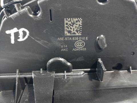 Foto 2ª: Cerradura Puerta Trasera Derecha Volkswagen Touran ADVANCE BMT 110CV [CRKB] (2015)