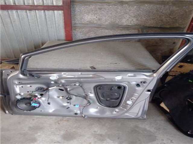 Puerta Delantera Derecha Volkswagen Golf 2.0 ADVANCE BLUEMOTION TECH. [2.0 LTR. - 110 KW TDI]