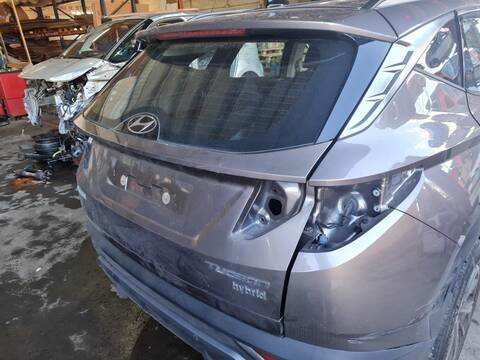 Foto 2ª: Portón Hyundai Tucson MAXX MILD-HYBRID 2WD 136CV 100KW [D4FE] (2021)