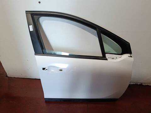Foto 2ª: Puerta Delantera Derecha Peugeot 2008 HM01 (2015)