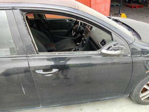 Puerta Delantera Derecha Volkswagen Golf CBA