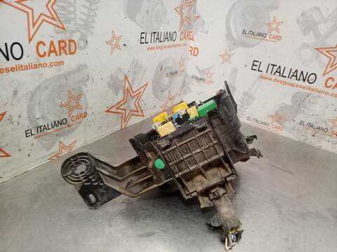 Foto 2ª: Caja Reles Fusibles Peugeot 208 ACCESS 68CV 50KW [8HR01] (2013)