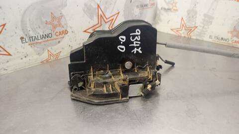 Foto 2ª: Cerradura Puerta Delantera Derecha Bmw Serie 1 114 118D 143CV 105KW [N47D20C] (2012)