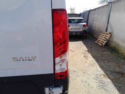 Foto 4ª: Piloto Trasero Derecho Iveco Camion D 35S12 [F1AGL411XE] (2021)