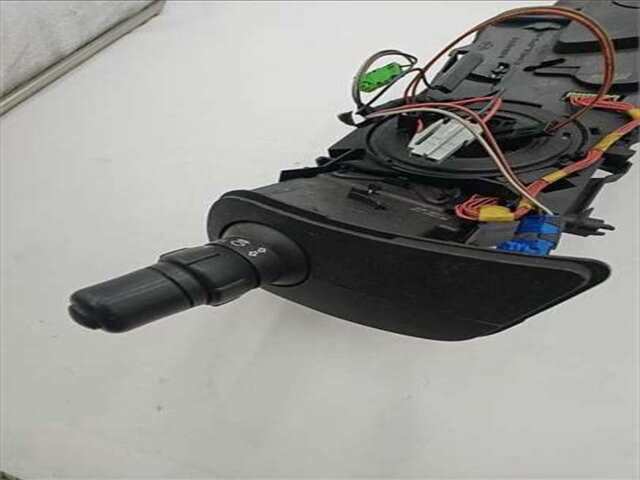 Foto 2ª: Mando Multifuncion Renault Clio 1.5 EMOTION [1.5 LTR. - 50 KW DCI DIESEL] [K9K 768]
