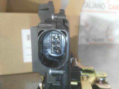 Cerradura Puerta Trasera Izquierda Volkswagen Golf BERLINA 90CV 66KW