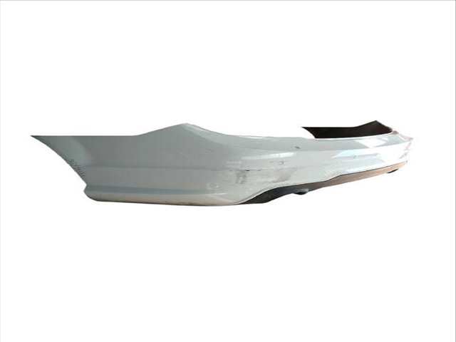 Foto 3ª: Paragolpes Trasero Mercedes Clase C 160 C 220 CDI 204.002) (2007)