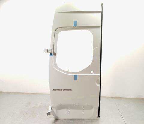 Puerta Trasera Izquierda Mercedes Sprinter 419 CDI RWD 907.643 907.645 907.647) 190CV 140KW FURGONETA