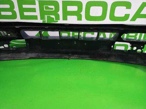 Foto 2ª: Paragolpes Delantero Volkswagen Golf 1.9 DIESEL BERLINA 64CV [AEY] (1991)