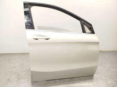 Puerta Delantera Derecha Mercedes Clase B 150 B 180 CDI 246.200) 109CV 80KW