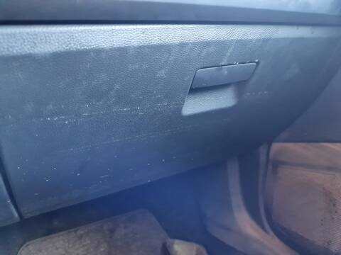 Guantera Seat Arona 1.0 TSI STYLE