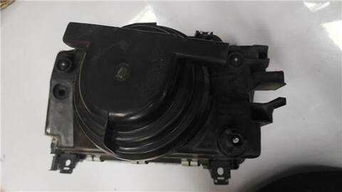 Foto 3ª: Faro Derecho Audi 100 BERLINA