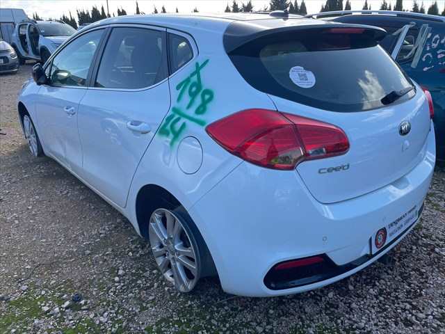 Foto 2ª: Piloto Trasero Izquierdo Kia Ceed 1.6 CDTI 105cv [D4FB] (2014)