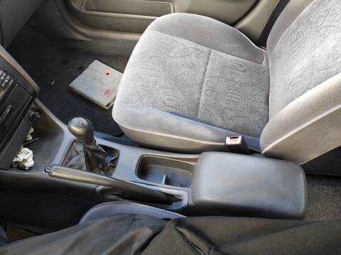 Consola Central Toyota Avensis 2CTE BERLINA