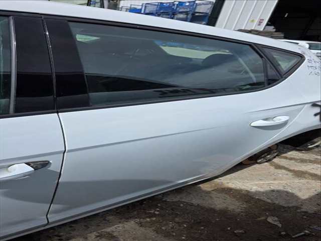 Puerta Trasera Izquierda Seat Leon STYLE 105CV 77KW