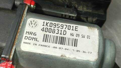 Foto 2ª: Elevalunas Eléctrico Delantero Derecho Volkswagen Golf HIGHLINE BERLINA 140CV 103KW [BKD] (2004)