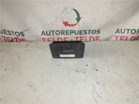 Guantera Toyota Avensis 2.0