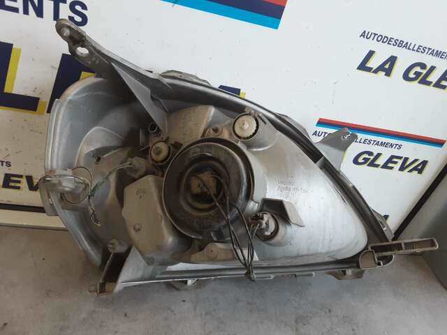 Foto 2ª: Faro Izquierdo Toyota Yaris 1.3 16V (1999)