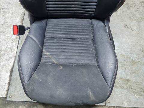 Foto 3ª: Asiento Delantero Izquierdo Mercedes Clase C 160 CLA 200 CDI 117.308) 136CV 100KW [651930] (2015)