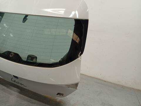 Foto 3ª: Portón Seat Leon 1.5 TSI 150CV 110KW [DXDB] (2023)