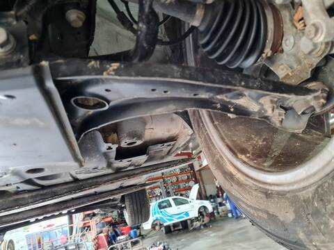 Brazo Suspension Delantero Izquierdo Volkswagen T-Roc ADVANCE 5P