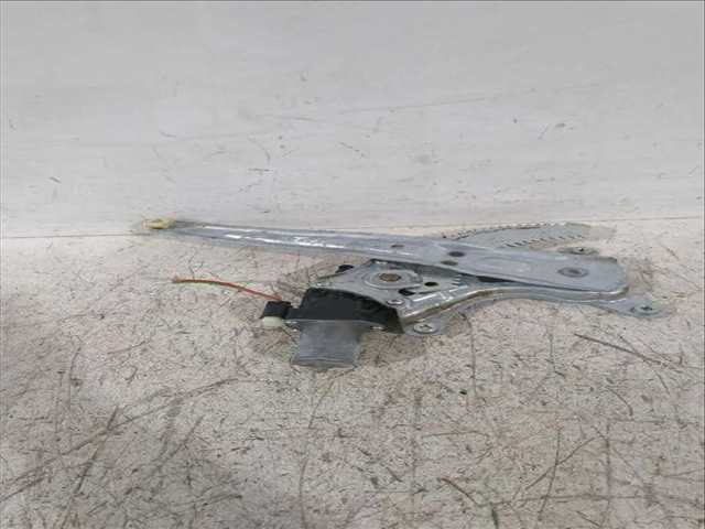 Foto 2ª: Elevalunas Manual Trasero Izquierdo Suzuki SX4 1.4 T ALLGRIP AKK 414) 140CV [K14C] (2013)