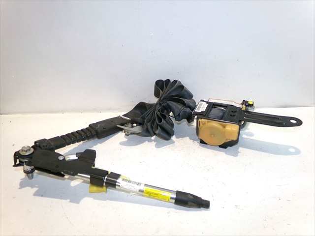 Foto 2ª: Cinturón Delantero Izquierdo Honda Civic 1.4 G I-DSI 2006-2011 [L13A7] (2007)