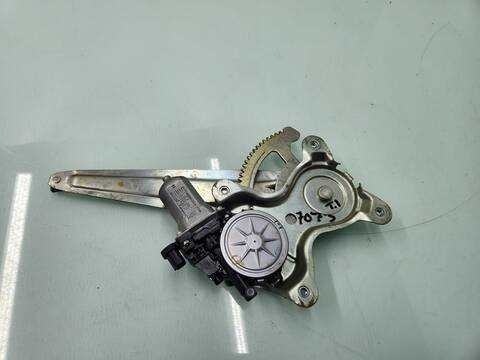 Elevalunas Manual Trasero Izquierdo Toyota Hilux CABINA DOBLE VX 4X4 171CV 126KW