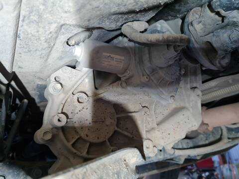 Foto 2ª: Caja Transfer Ford Ranger DOBLE CABINA WILDTRACK 4X4 4P) 213CV [YN2X] (2020)