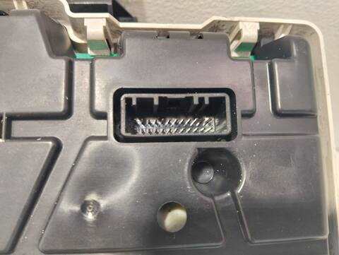 Foto 2ª: Cuadro de Instrumentos Renault Clio LIMITED 1 DCI DIESEL FAP ENERGY 90CV [K9KB6] (2012)