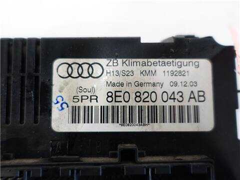 Foto 3ª: Mando Climatizador Audi A4 2.0 AVANT 130CV 96KW [ALT] (2002)