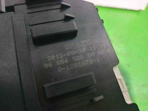 Foto 3ª: Caja Reles Fusibles Peugeot 508 ACTIVE 140CV 103KW [8DRHF8] (2012)