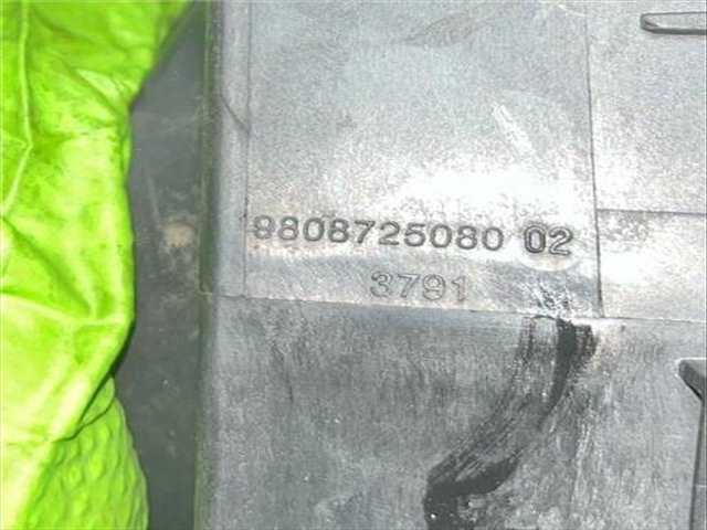 Foto 2ª: Tapa Exterior Combustible Citroen Jumpy CONTROL M BLUE-HDI FAP 102CV 75KW FURGON [YH01] (2020)