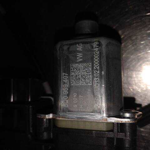 Elevalunas Manual Trasero Izquierdo Volkswagen Polo ADVANCE 95CV 70KW