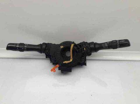 Mando Luces Toyota Auris 2.0 D-4D CAT 126CV 93KW