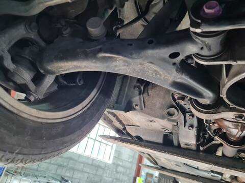 Brazo Suspension Delantero Derecho Lexus IS 220D 177CV 130KW