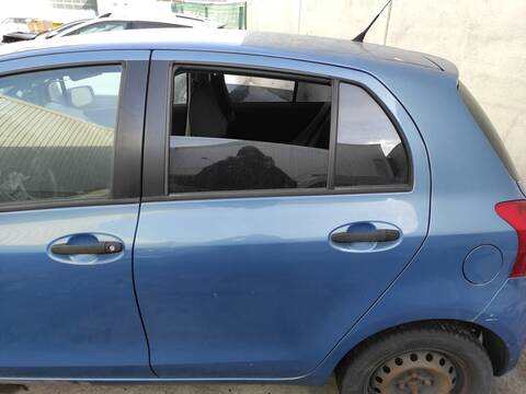 Puerta Trasera Izquierda Toyota Yaris 1KR