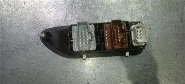 Foto 3ª: Botonera Elevalunas Renault Vel Satis 2.2 DCI (BJ0E. BJ0F) [G9T 702]