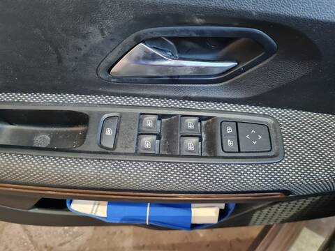 Botonera Elevalunas Dacia Sandero STEPWAY ESSENTIAL 91CV 67KW