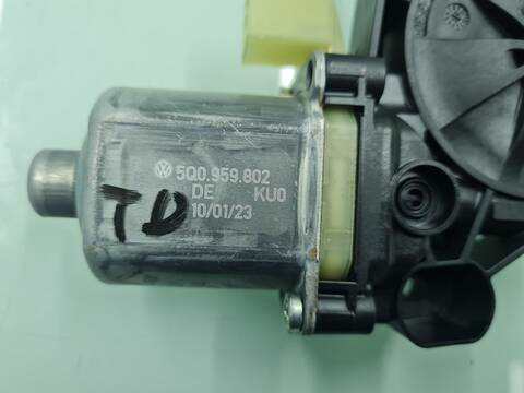 Foto 2ª: Elevalunas Eléctrico Trasero Derecho Audi Q3 35 TDI ADVANCED 150CV 110KW [DTSB] (2023)
