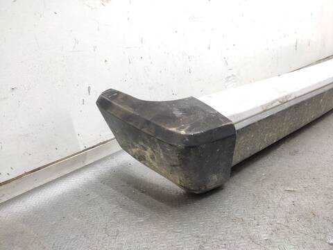 Foto 2ª: Paragolpes Delantero Lada Niva 1700 I 80CV 59KW [21214] (1998)