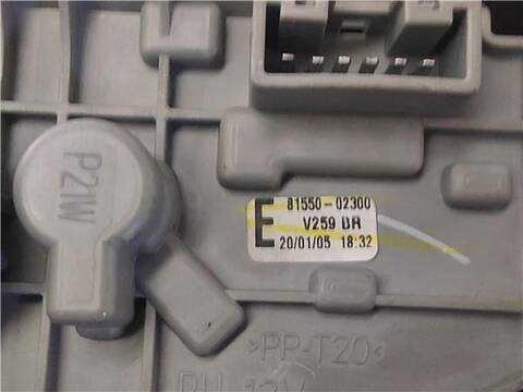 Foto 3ª: Piloto Trasero Derecho Toyota Corolla 2.0 D-4D 116CV 85KW [1CD-FTV (85KW)] (2005)