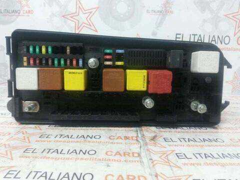 Foto 2ª: Caja Reles Fusibles Opel Vectra COSMO BERLINA 120CV 88KW [Z19DT] (2008)